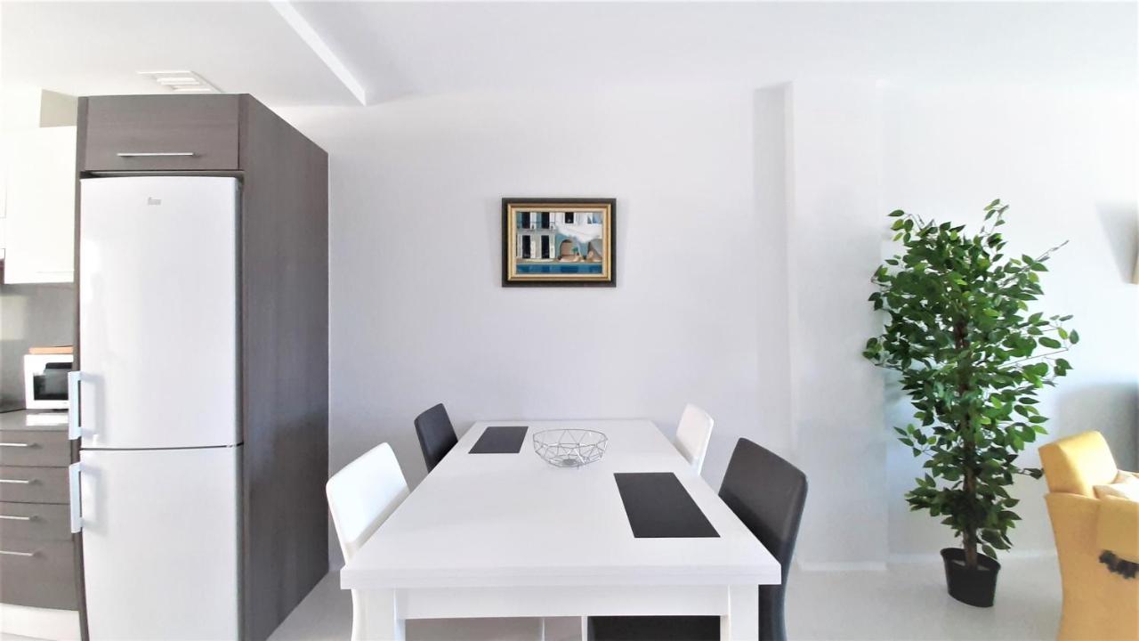 La Belle Bleue Apartment ลามารีนา ภายนอก รูปภาพ